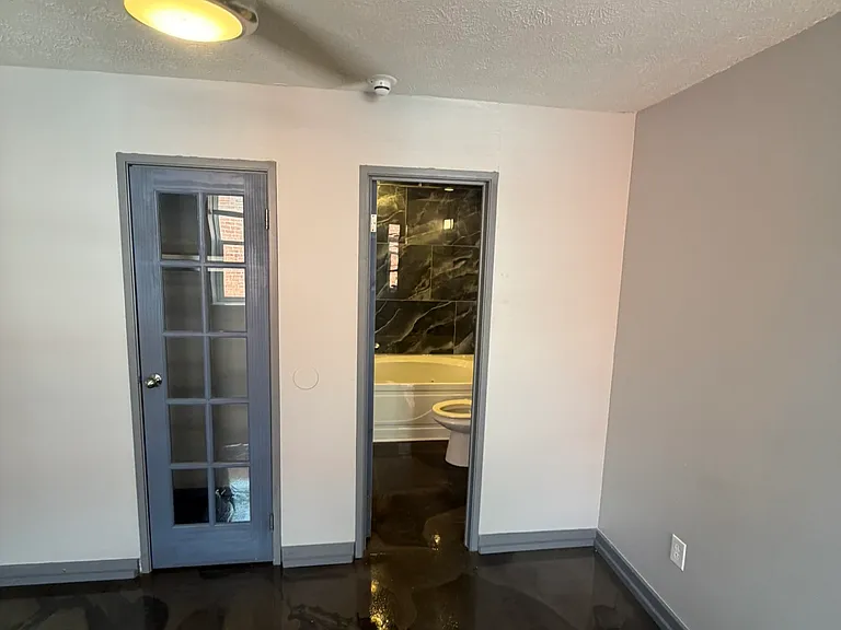 838 Oak St — Photo 26