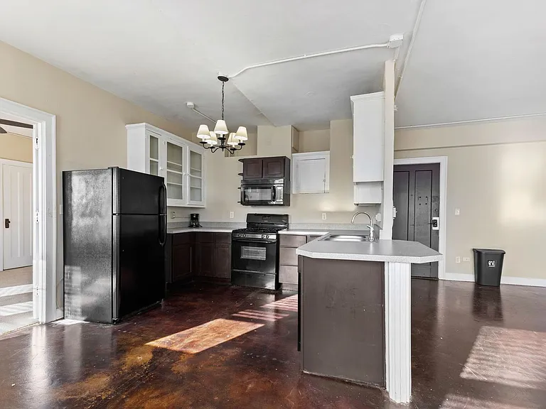 Penn Arts Apartments — Photo 29