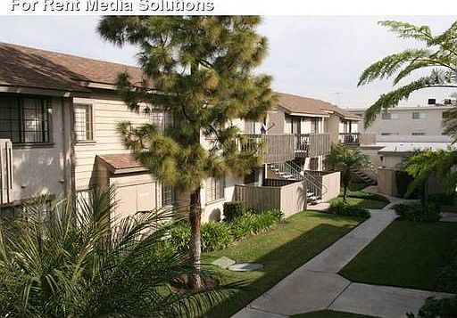 2nd image of 2555 W Lincoln Ave APT 206