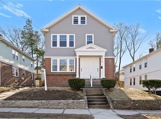 125 Lancaster St, Providence, RI 02906