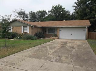 6413 May Dr, Waco, TX 76710