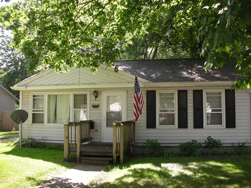 1st image of 2928 Emerald Dr