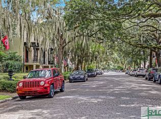 114 E Jones St, Savannah, GA 31401