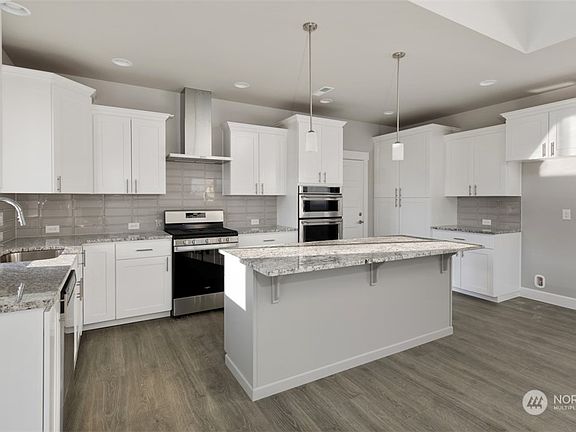 4th image of 6110 232nd Avenue E #187