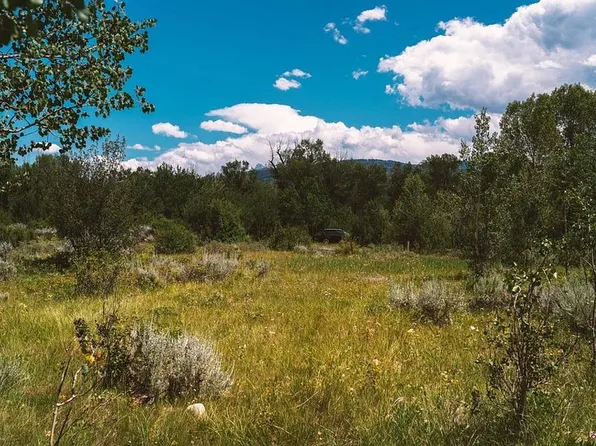 938 Couloir Ct, Driggs, ID 83422