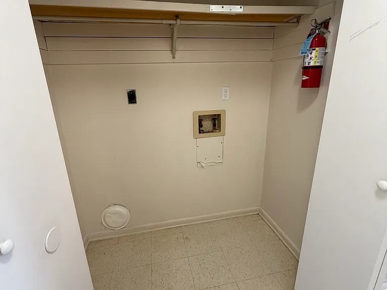 11093 Amber Dr #C3 — Photo 5