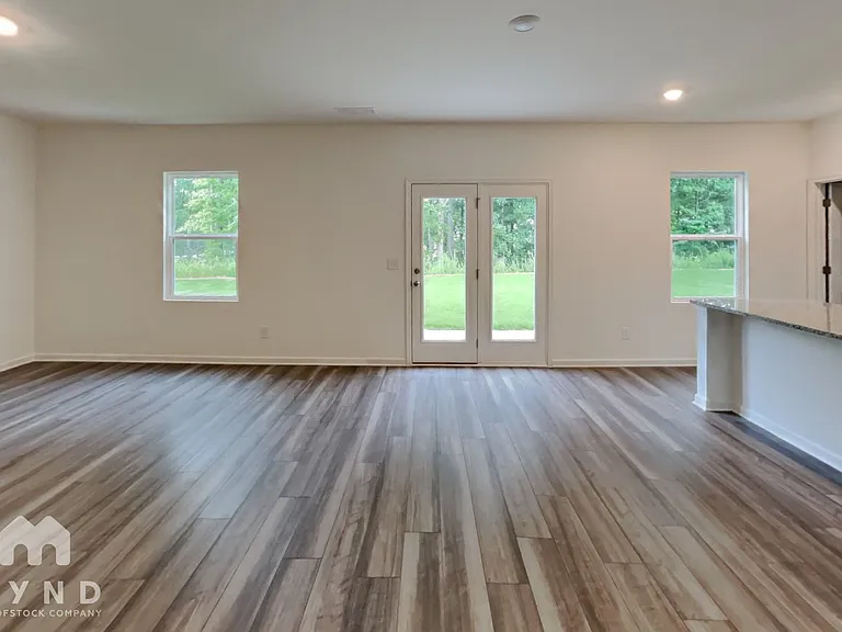 56 Heartland Dr — Photo 2
