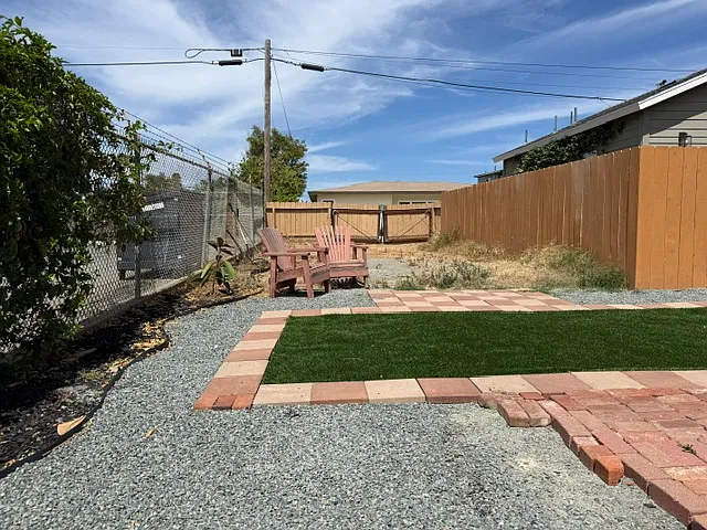 640 13th St — Photo 12