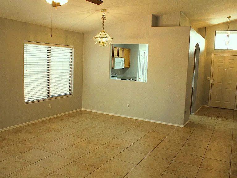 13232 W Desert Ln — Photo 20