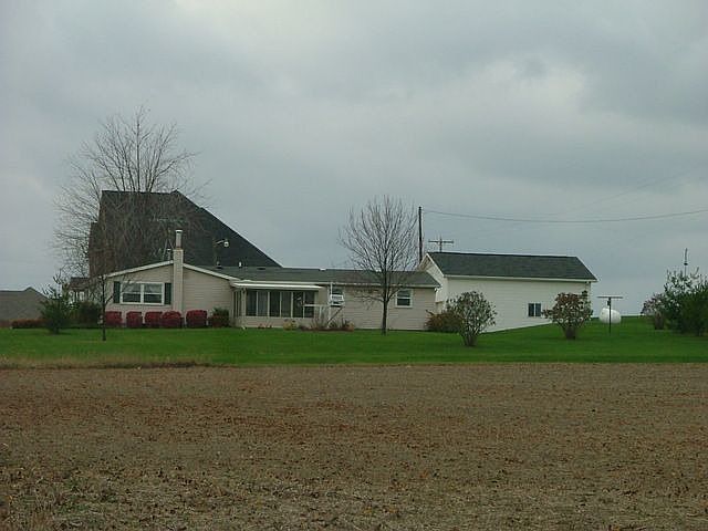 2nd image of 5902 Milwaukee Rd