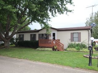 9 Chrissy Dr, Sandwich, IL 60548