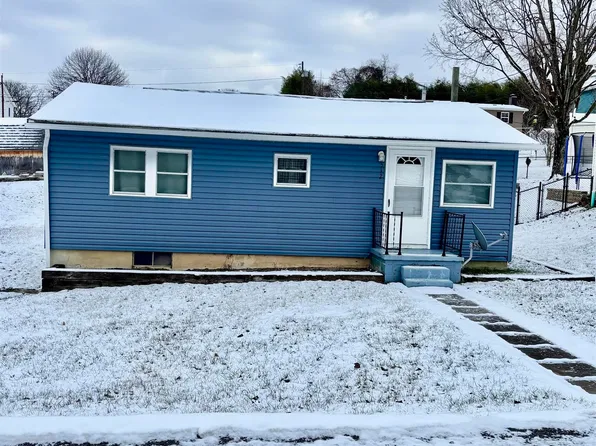 512 Broadway Ave, Star City, WV 26505