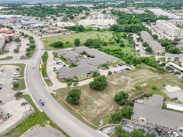 Martin Dr, Weatherford, TX 76086