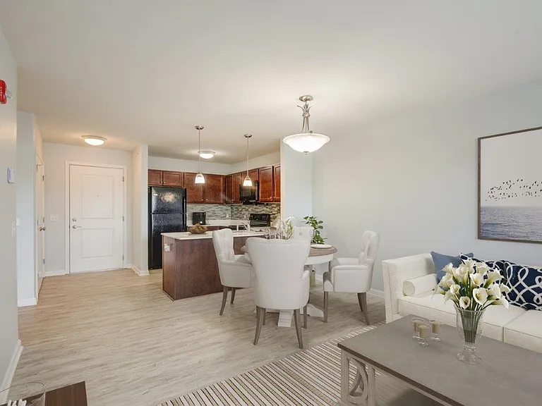 Villa Capri Apartment Homes — Photo 7