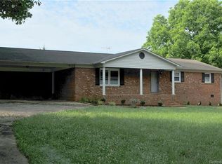 929 Red Fox Ln, Concord, NC 28025