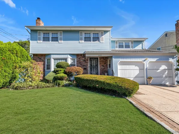 2005 Abbot Avenue, Merrick, NY 11566