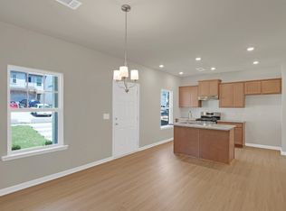 102 Berry Dr, Dawsonville, GA 30534