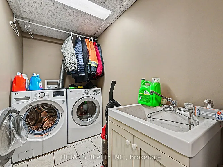 816 Willow Ave #BASEMENT — Photo 11