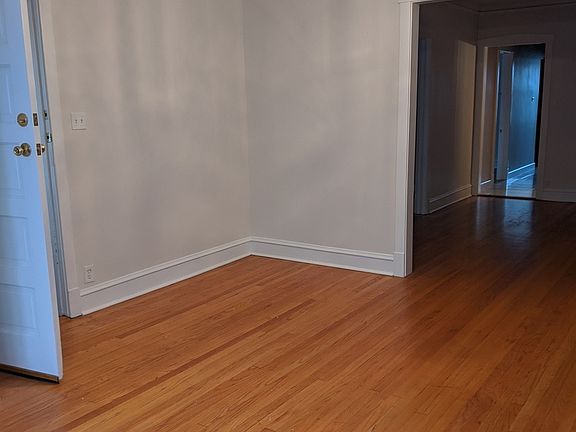 2nd image of 4126 W Wellington Ave #2