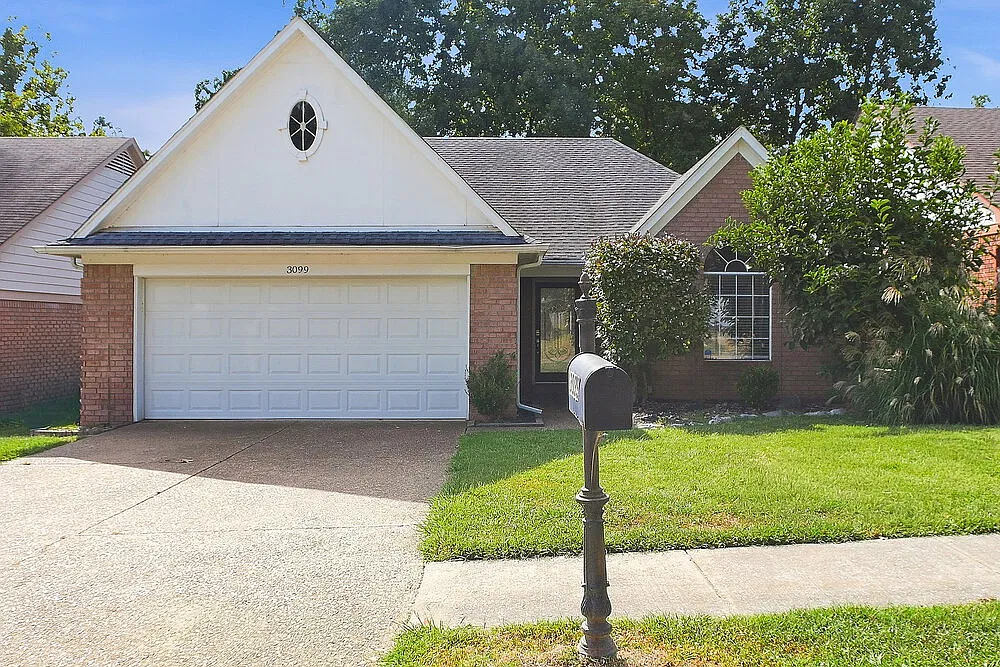 3 bed, 2.0 bath, 1500 sqft, $1,750 — Photo 1