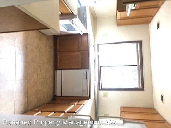 4th image of 19816 56th Ave W #B1