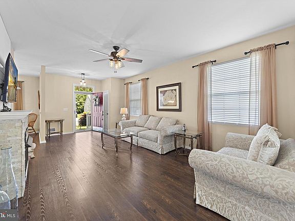5th image of 15 Seagull Dr