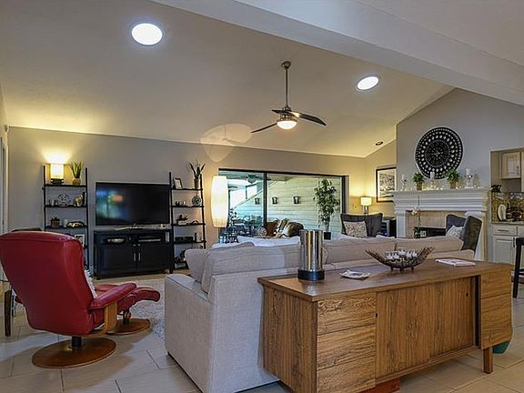 4th image of 3082 Eagles Landing Cir W