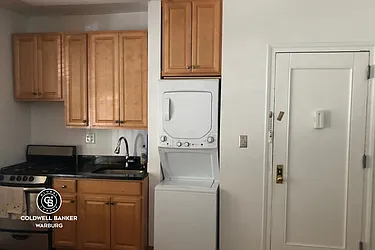 Rented by Coldwell Banker Warburg