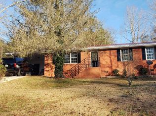 91 Ridgewood Dr, Cleveland, GA 30528