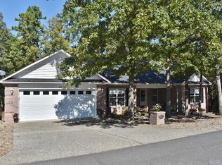 28 Resplandor Way, Hot Springs Village, AR 71909