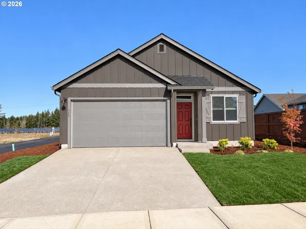 345 NE Hunter Dr, Estacada, OR 97023