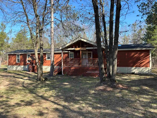 W5138 26th St, Necedah, WI 54646
