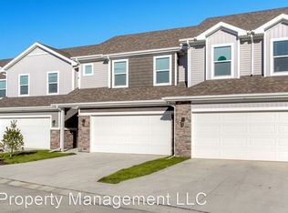 1655 98th St APT 701, West Des Moines, IA 50266