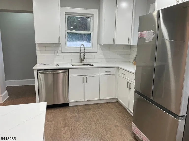 742 Central Ave — Photo 5