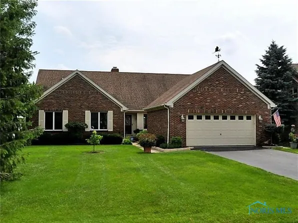 7943 N Shoreline Dr, Holland, OH 43528