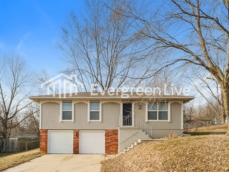 1109 NE 9th Street Ter