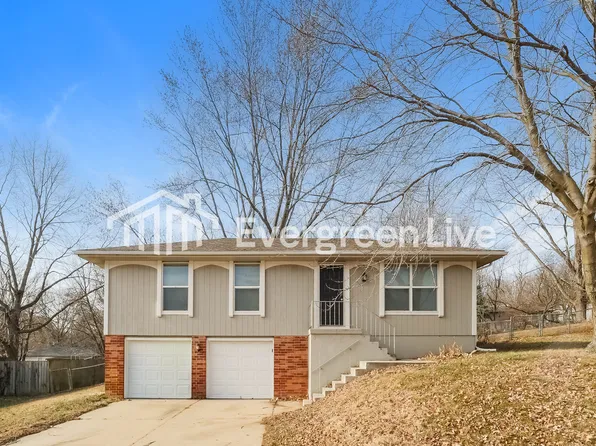 1109 NE 9th Street Ter, Blue Springs, MO 64014