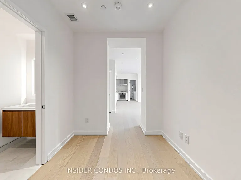 1315 Bay St #1703 — Photo 40