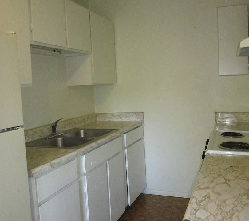 2nd image of 3150 Madison Ave APT 7