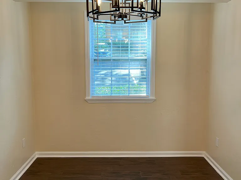 728 Pointe Ct #D — Photo 7