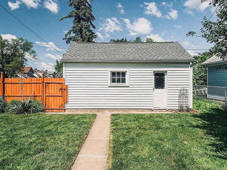 3125 Mesmer Ave — Photo 41