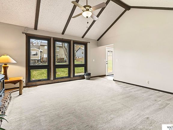 5th image of 611 S 153rd Cir