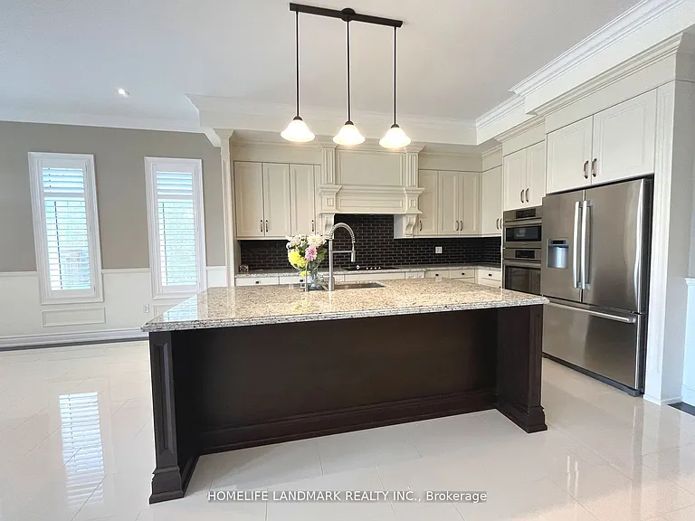 39 Larkin Ave — Photo 17