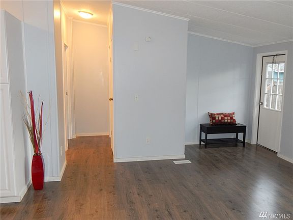 5th image of 11911 242nd Avenue Ct E