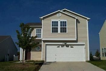 2nd image of 1834 Southernwood Ln