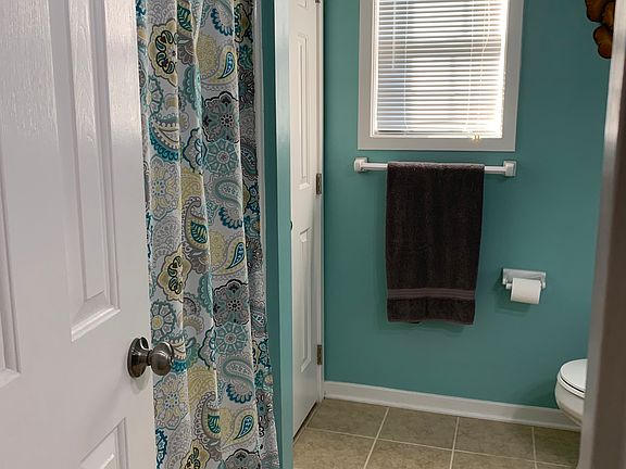 3rd image of 300 Bridgeton Ct