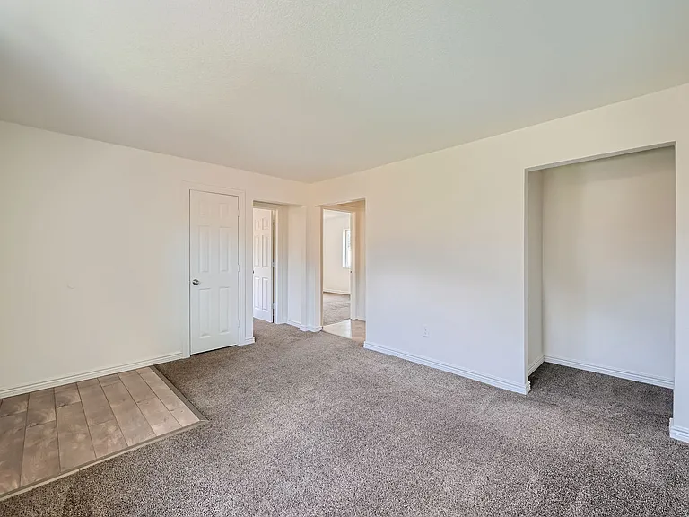 613 E Rio Grande St — Photo 9