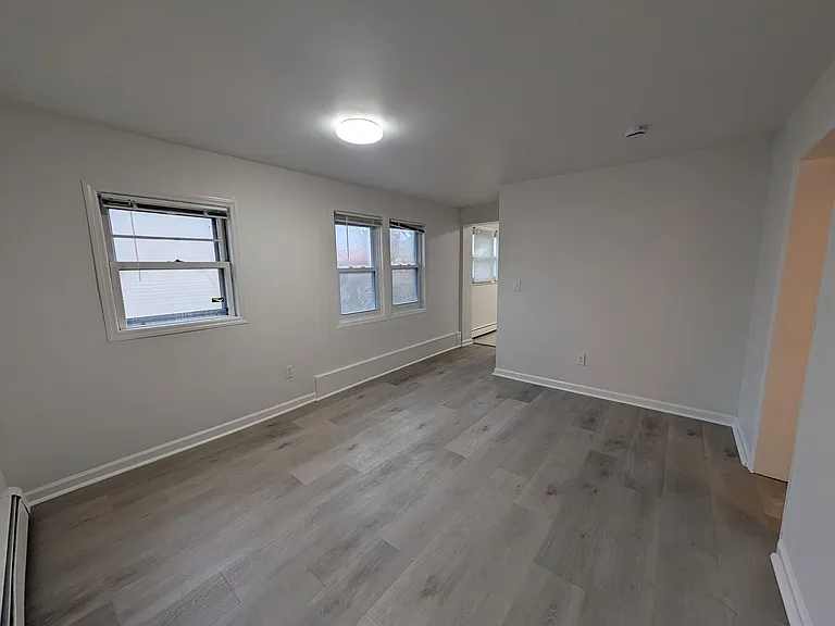 822 Prospect Ave — Photo 36