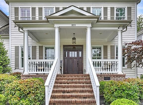2nd image of 1053 Wessington Manor Ln