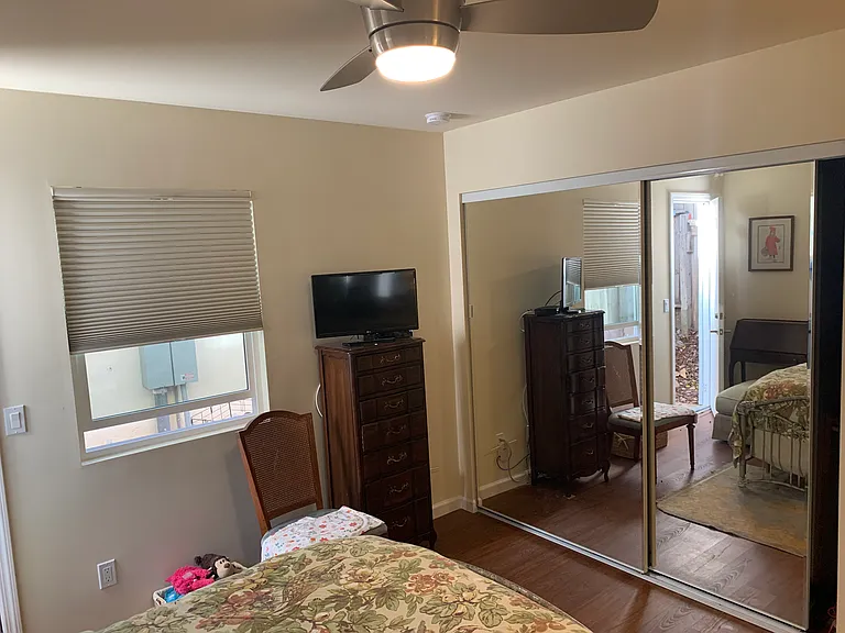 2555 Ardath Rd #B — Photo 16